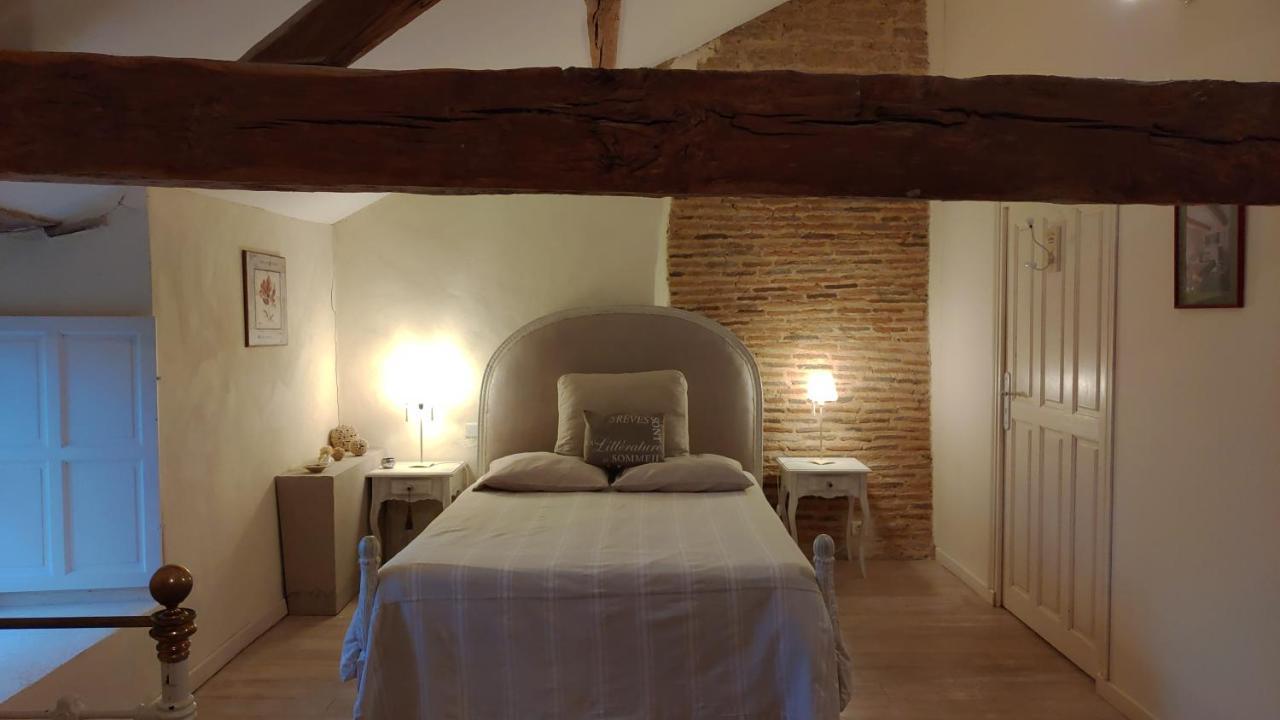 Le Manoir De Gatines Bed & Breakfast Tigne Exterior photo