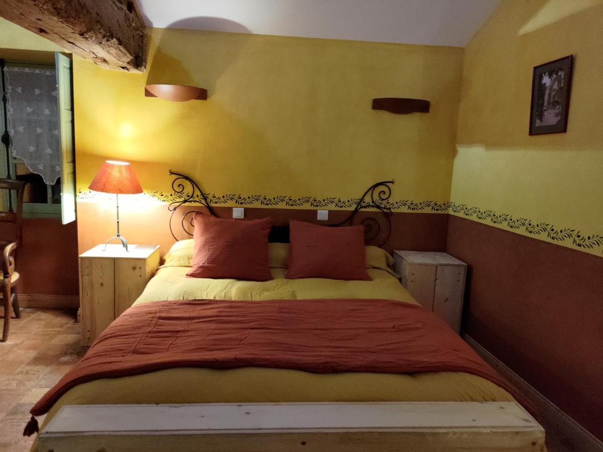 Le Manoir De Gatines Bed & Breakfast Tigne Exterior photo