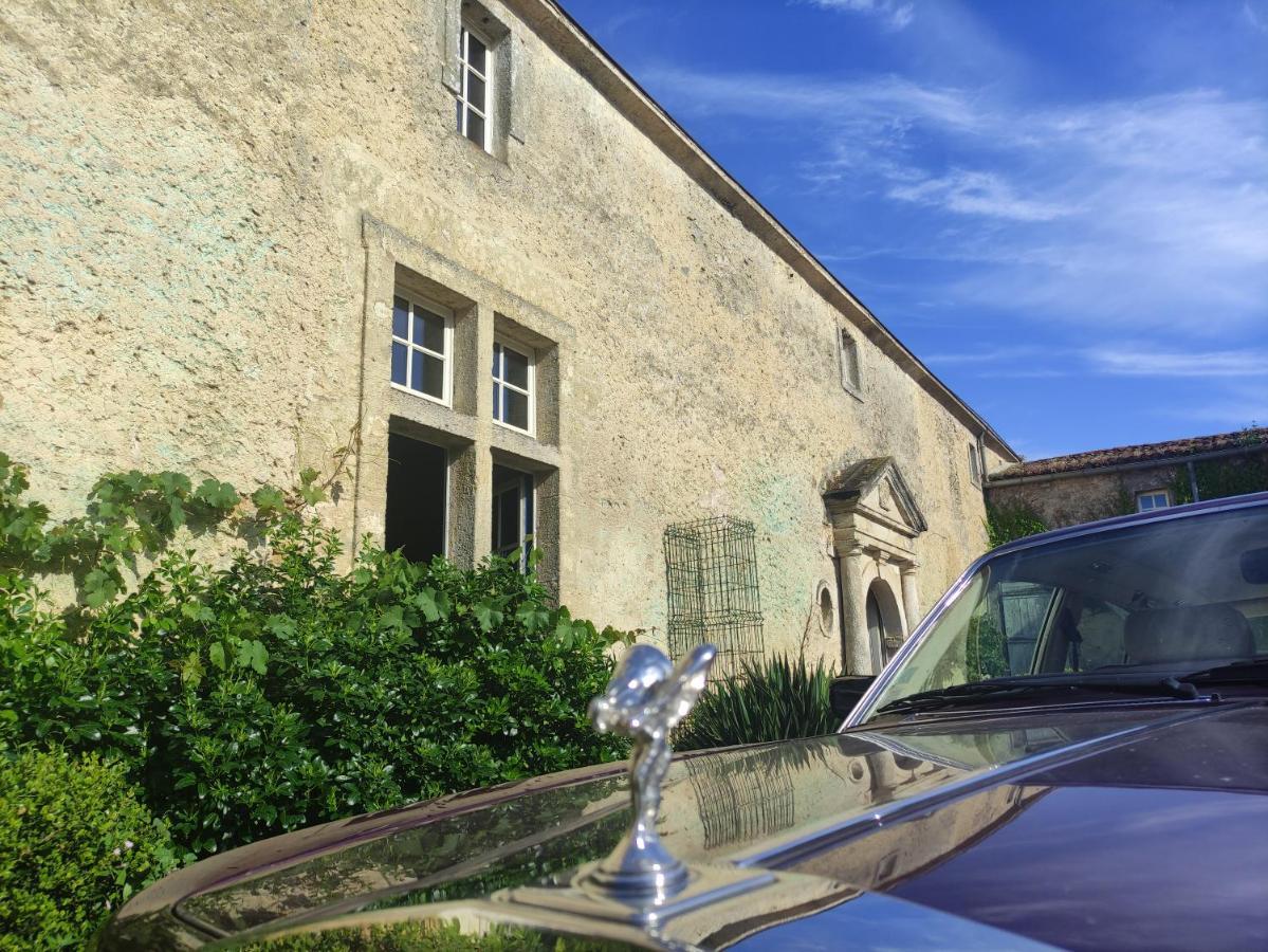 Le Manoir De Gatines Bed & Breakfast Tigne Exterior photo